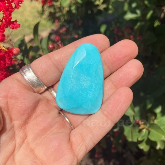 Kendra Scott Turquoise Harlow Stone - Picture 3 of 6